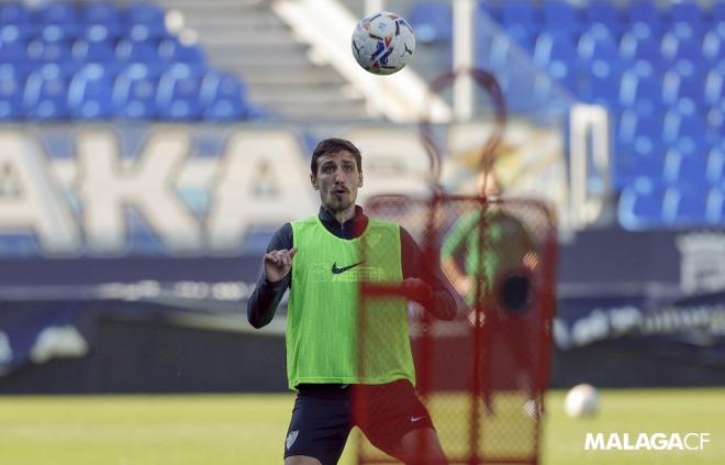 Scepovic, entrenando con el Málaga en La Rosaleda (Foto: Málaga CF).