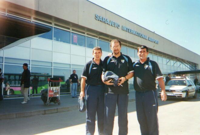 Con los Pichitas en el aeropuerto de Sarajevo.