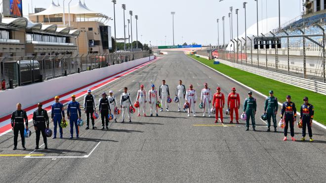 Los pilotos de la parrilla 2021 en el Circuito de Sakhir (Foto: F1).