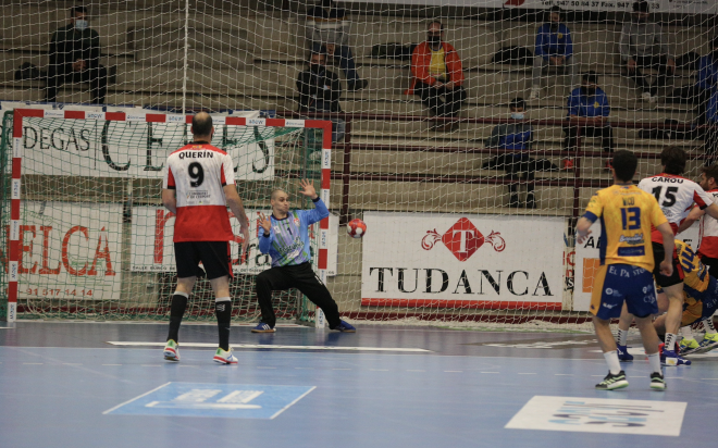 El Fertiberia Puerto Sagunto gana con contundencia (Fotos: Julio Calvo)