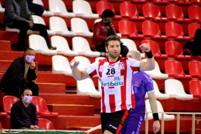 El Fertiberia se la juega con público en casa ante el Puente Genil (Foto: Pepa Conesa)