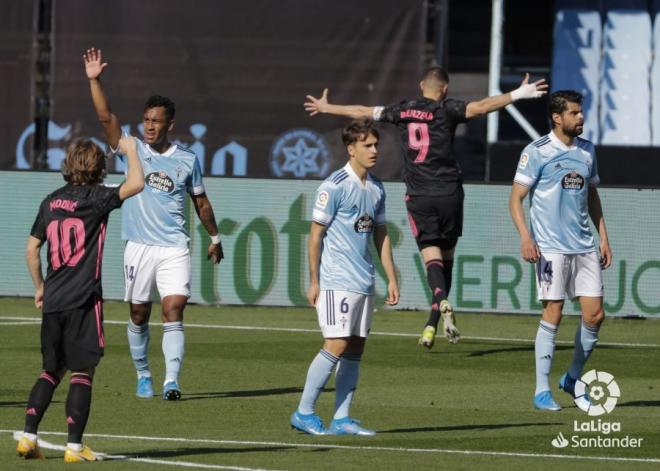 Renato Tapia protesta tras el gol de Benzema en el Celta-Real Madrid (Foto: LaLiga).