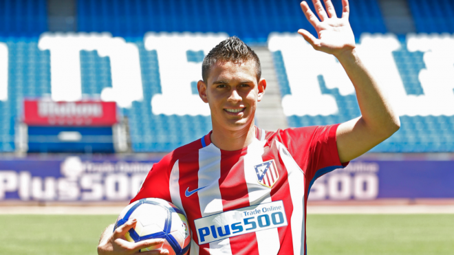 Santos Borré, en su presentación con el Atlético de Madrid (Foto: ATM).
