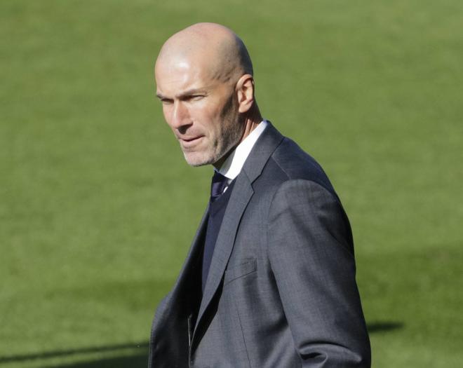 Zidane, en un partido del Real Madrid (Foto: Cordon Press).