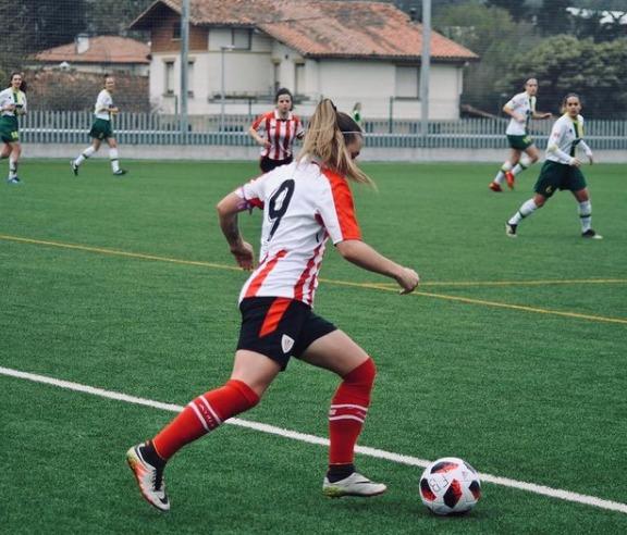María Blanco, durante su etapa en el Athletic (Foto: Instagram).