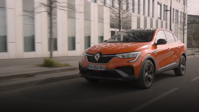 Nuevo Renault ARKANA: un SUV Coupé, espacioso e híbrido.