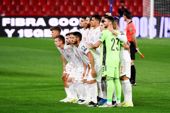 Once inicial de España ante Grecia (Foto: EFE).