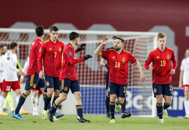 Los jugadores de Luis Enrique celebran el gol de España ante Georgia (FOTO: EFE).