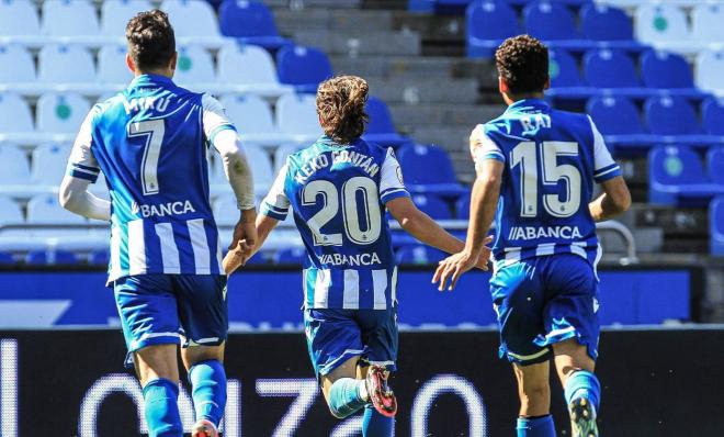 Keko Gontán celebra su gol ante el Zamora (Foto: RCD).