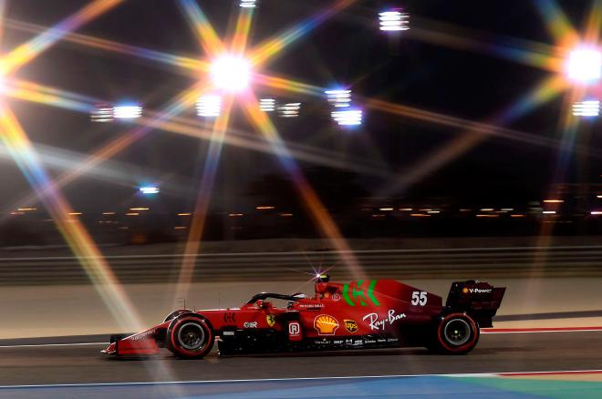 Carlos Sainz, durante el Gran Premio de Baréin 2021 (Foto: Ferrari).
