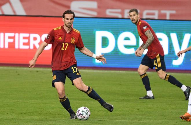 Fabián, en un partido con España.