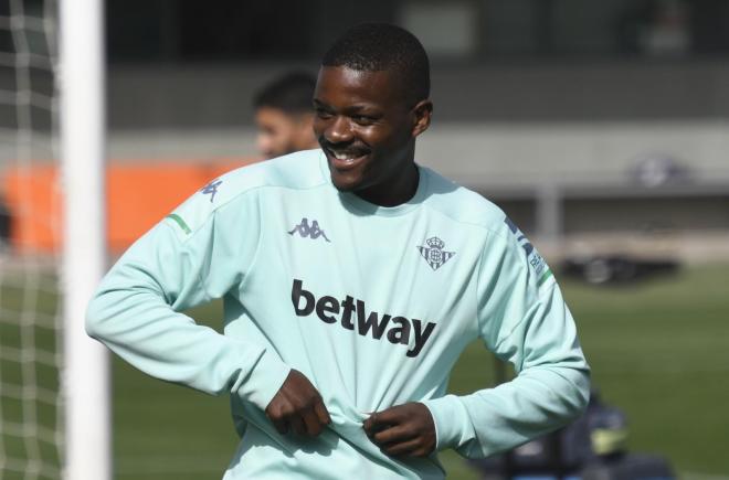 William Carvalho en un reciente entrenamiento (foto: Kiko Hurtado).