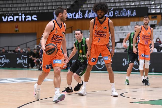 El Valencia Basket busca amarrar la sexta plaza ante el Joventut