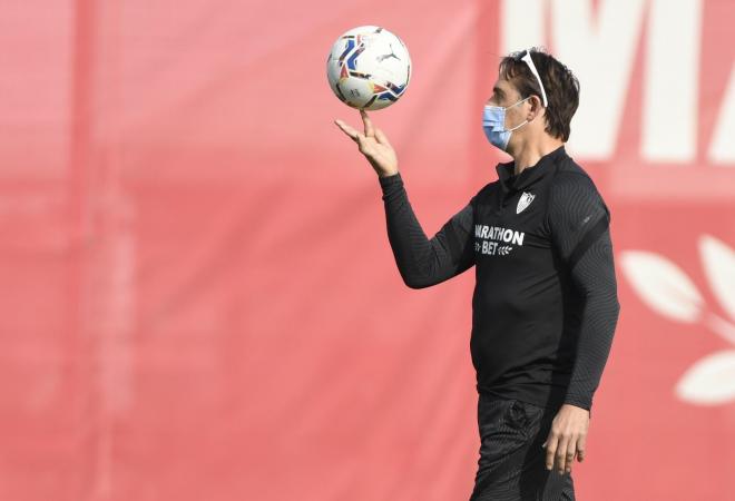 Lopetegui, entrenador del Sevilla FC (Foto: Kiko Hurtado).