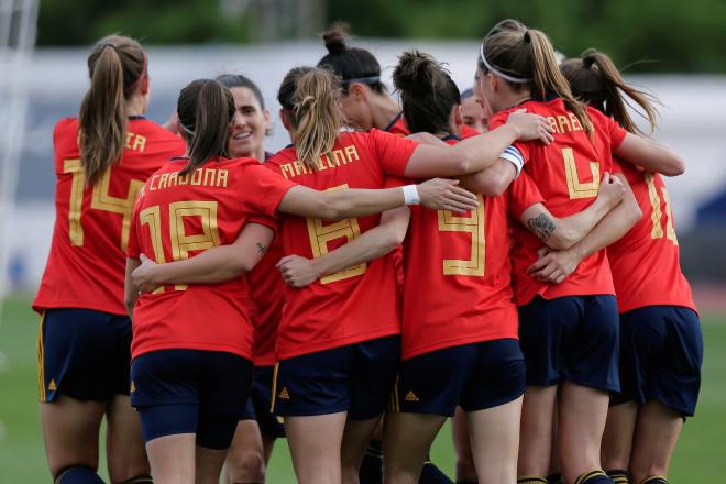 La selección femenina celebra el gol ante los Países Bajos (FOTO: EFE).