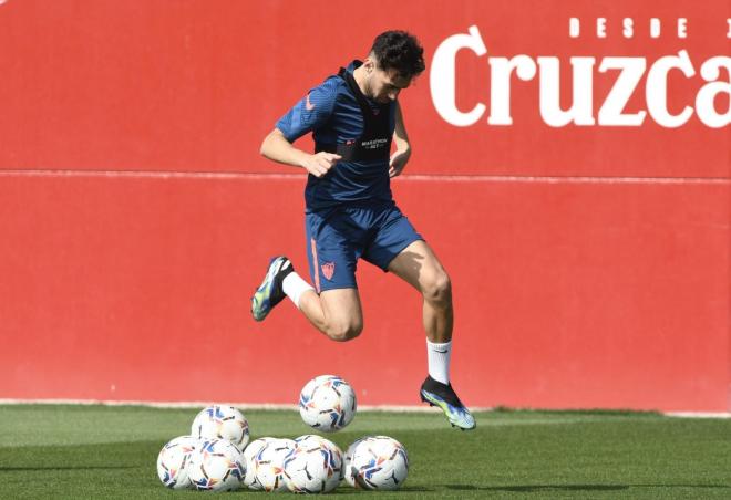 Munir en el entrenamiento del Sevilla FC (Foto: Kiko Hurtado).