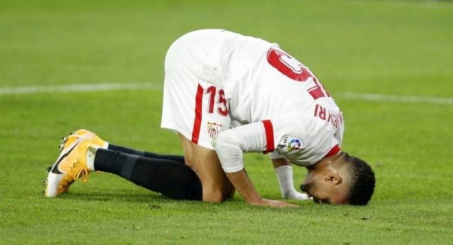 En-Nesyri celebra un gol con el Sevilla (Foto: Fran Santiago/Getty Images)