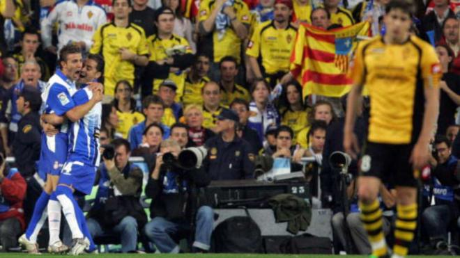 Cani se lamenta, durante la final de Copa del Rey en 2006 entre el Real Zaragoza y el Espanyol (Foto: Getty)