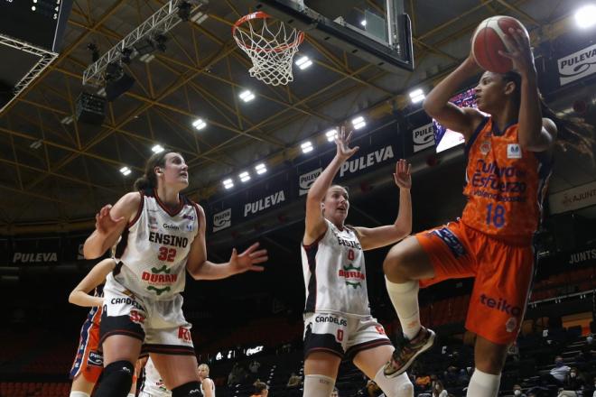Valencia Basket alcanza sus segundas semifinales de LF Endesa (82-54)