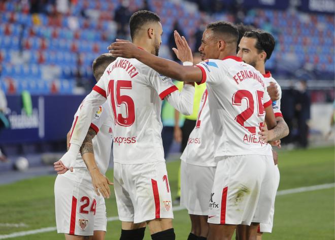 En-Nesyri celebra su gol al Levante (Foto: Cordon Press).