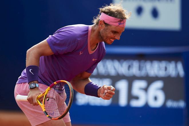 Rafa Nadal celebra su victoria ante Nishikori en el Conde de Godó (Foto: EFE).