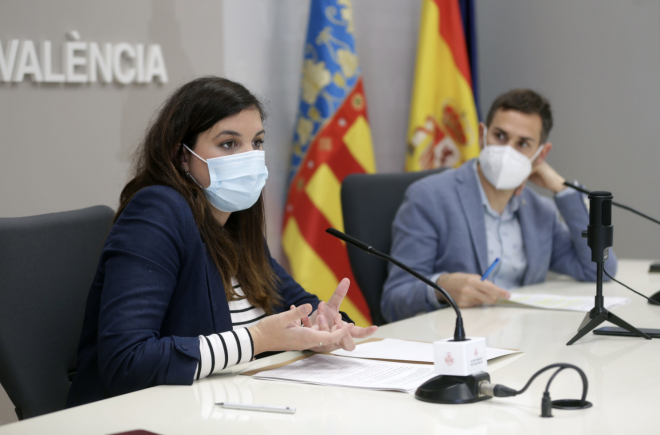 Sandra Gómez en sala de prensa habló del Nuevo Estadio. (Foto: Ayuntamiento de Valencia)