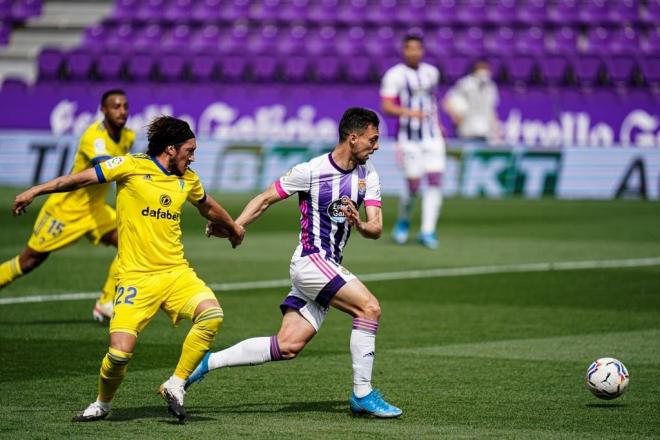 Acción del gol de Óscar Plano ante el Cádiz (Foto: Real Valladolid).