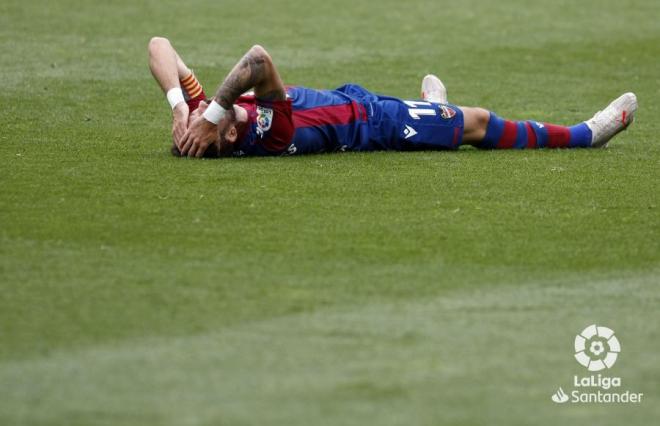 Morales tumbado (Foto: LaLiga)