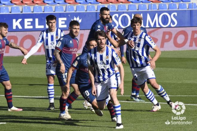 Aritz Elustondo, durante el Huesca-Real Sociedad (Foto: LaLiga).