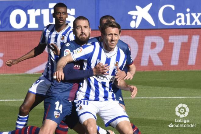 Monreal, durante el Huesca-Real Sociedad (Foto: LaLiga).