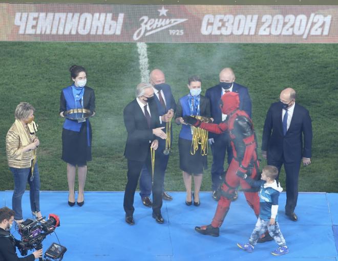 Dzyuba, disfrazado de Deadpool en la celebración del Zenit.