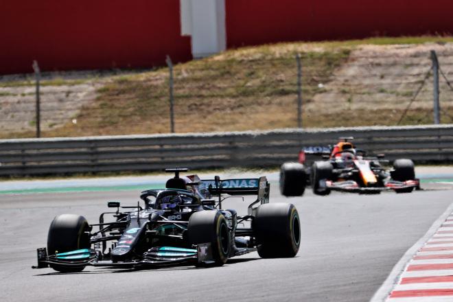 Lewis Hamilton, en el Gran Premio de Portimao donde Carlos Sainz fue undécimo (Foto: Cordon Press).