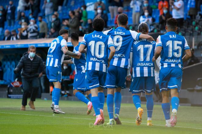 Los jugadores del Dépor celebrando uno de los goles al Langreo (Foto: RCD).