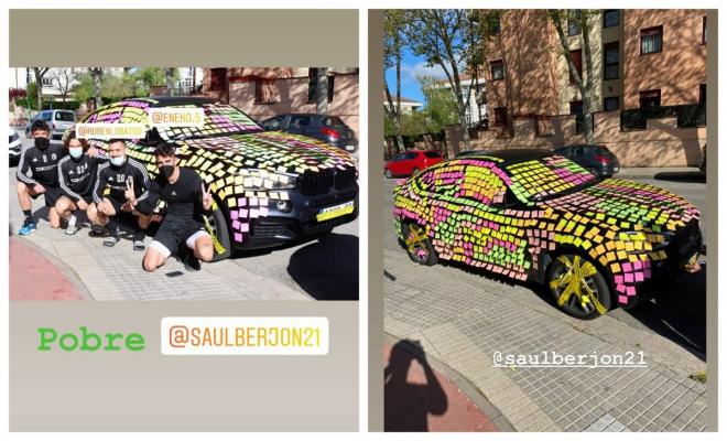 Cerrajería y Lobato, exjugadores del Oviedo, posan ante el coche de Saúl Berjón lleno de post-its (Foto: Instagram)