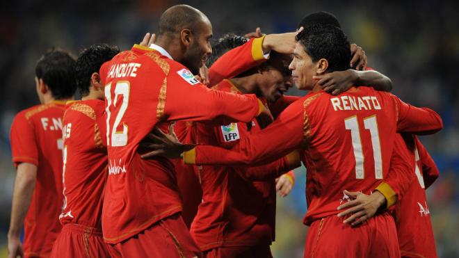 Kanouté celebra un gol en aquel Real Madrid - Sevilla FC.