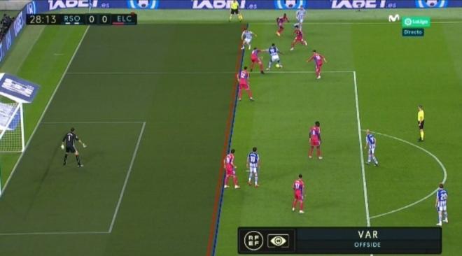 Captura del fuera de juego de Silva en el gol de Monreal ante el Elche.