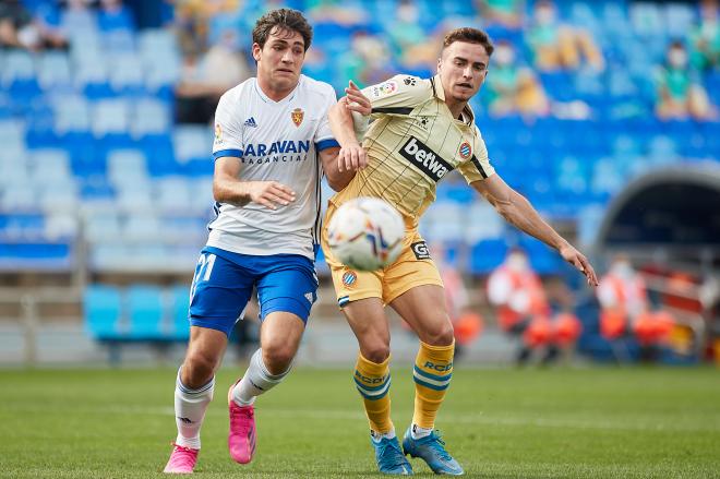 Iván Azón en el Real Zaragoza - Espanyol (Foto: Daniel Marzo). 