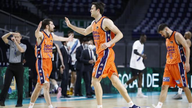El. Valencia Basket ganó al Real Madrid a domicilio en un partido en el que fue netamente superior