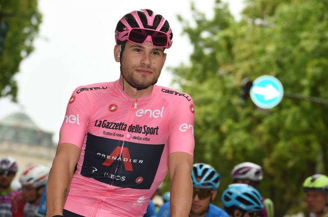 Filippo Ganna, con la maglia rosa (Foto. Cordon Press).