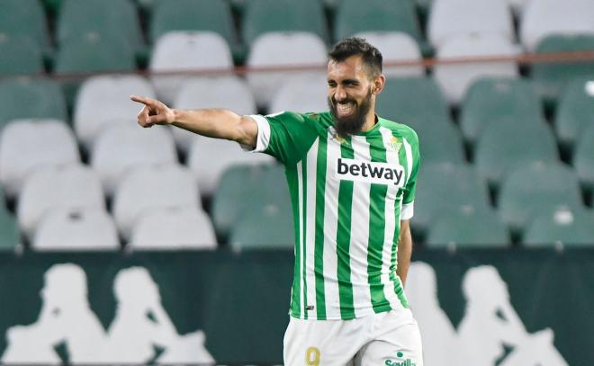 Celebración del gol de Borja Iglesias (Foto: Kiko Hurtado).