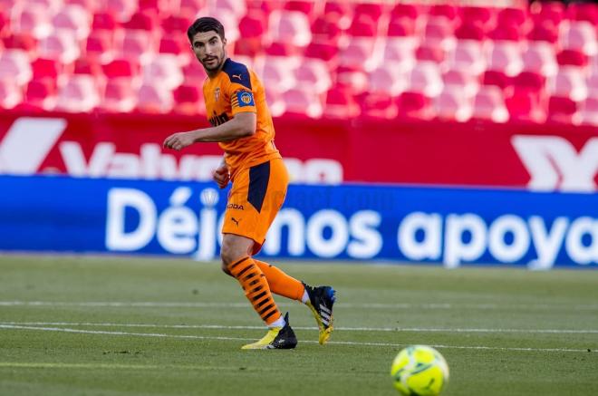 Carlos Soler, uno de los hombres clave para Voro, en el Sevilla FC - Valencia CF (Foto: Valencia CF).