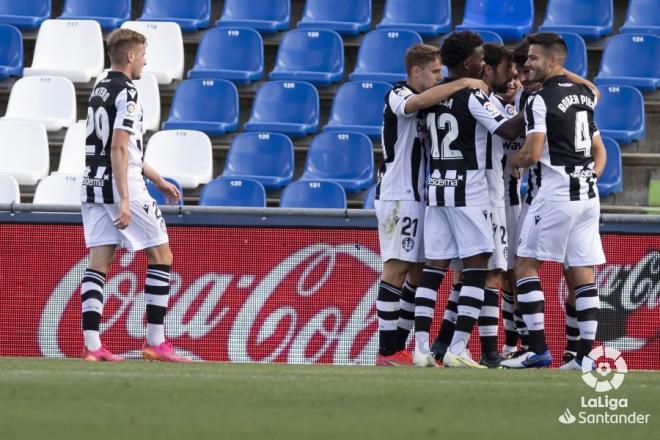 El Levante celebra un gol ante el Getafe. (Foto: LaLiga)