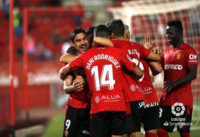 Los jugadores del Mallorca festejan el gol de Abdón Prats (Foto: LaLiga).