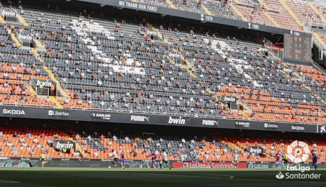 Los aficionados regresaron a Mestalla durante el Valencia-Eibar (Foto: LaLiga).
