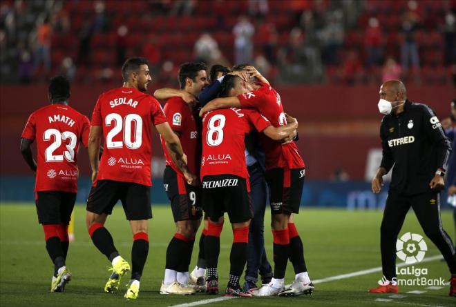 Los jugadores del Mallorca celebran un gol en Son Moix (Foto: LaLiga).