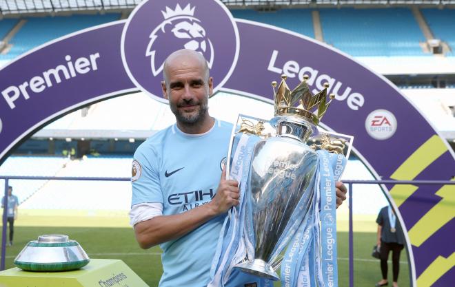 Pep Guardiola celebra el título de la Premier League con el Manchester City (Foto: Cordon Press).