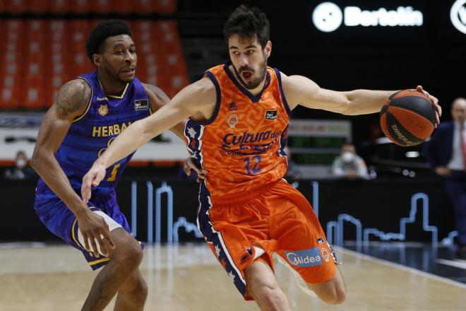 Valencia Basket defiende la cuarta posición en la cancha del Herbalife Gran Canaria