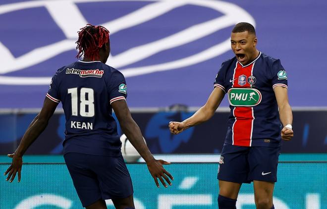 Kylian Mbappé celebra su gol en la final de Copa del PSG (Foto: EFE).