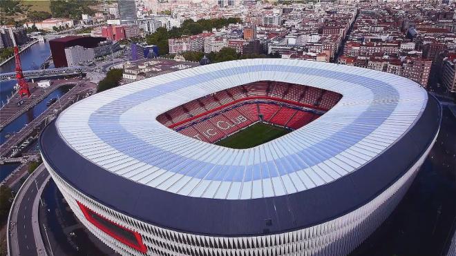 Impresionante vista aérea del campo de San Mamés, La Catedral del Athletic Club de Bilbao (Foto: Mayte Ojea).