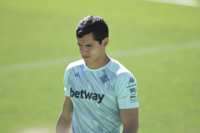 Mandi en el entrenamiento del Betis (Foto: Kiko Hurtado).